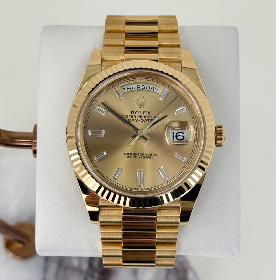 0_43ce4f1a-5712-40cf-be97-bf7ebef4c2d5.jpg Rolex Day-Date 40 Yellow Gold Champagne Diamond Dial & Fluted Bezel President Bracelet 228238 - - 图片 1